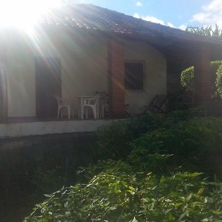 Sitio Cantinho Da Paz Hotel Кашоейрас де Макаку Екстериор снимка